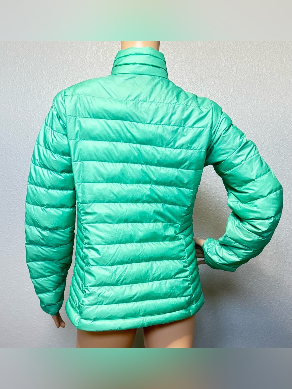 Patagonia Women's Goose Down Puffer Jacket Size S in Aqua Stone (Green) - Picture 5 of 10